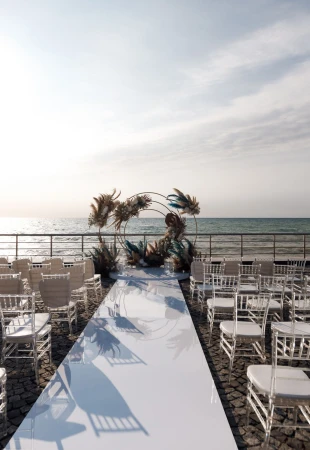 Matrimonio in riva del mare. La natura come principale fonte di ispirazione Fotograf