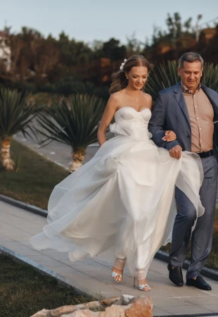 Matrimonio in riva del mare. La natura come principale fonte di ispirazione Fotograf