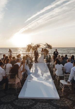 Matrimonio in riva del mare. La natura come principale fonte di ispirazione Fotograf