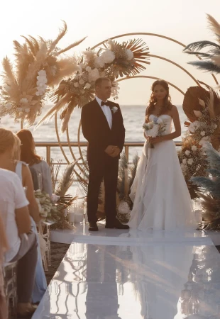 Matrimonio in riva del mare. La natura come principale fonte di ispirazione Fotograf