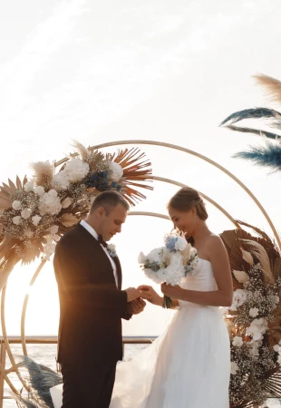 Matrimonio in riva del mare. La natura come principale fonte di ispirazione Fotograf