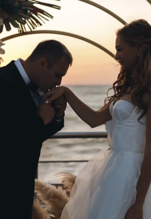 Matrimonio in riva del mare. La natura come principale fonte di ispirazione Fotograf