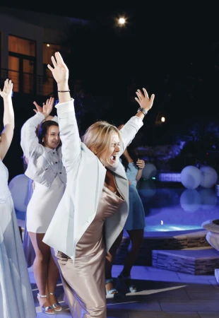 Matrimonio in riva del mare. La natura come principale fonte di ispirazione Fotograf