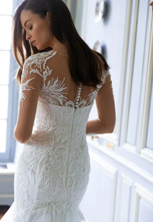 Wedding dresses with long sleeves Photog