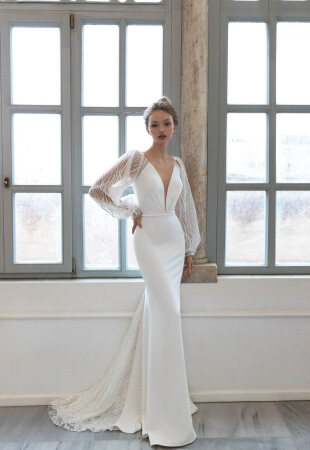 Wedding dresses with long sleeves photo