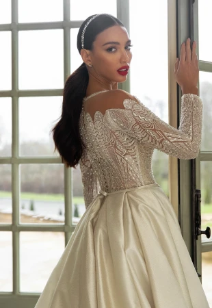 Wedding dresses with long sleeves Photog
