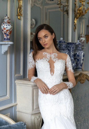 Wedding dresses with long sleeves photo