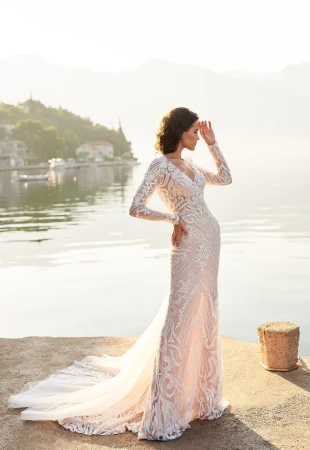 Wedding dresses with long sleeves Photog