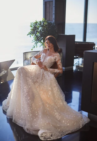 Wedding dresses with long sleeves Photog