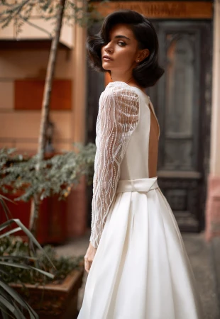 Wedding dresses with long sleeves Photog