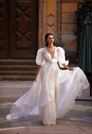 Wedding dresses with long sleeves Photog