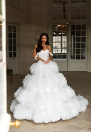 How to choose a wedding dress - tips from Pollardi photo