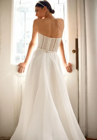 How to choose a wedding dress - tips from Pollardi photo