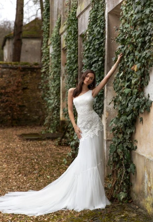 How to choose a wedding dress - tips from Pollardi photo