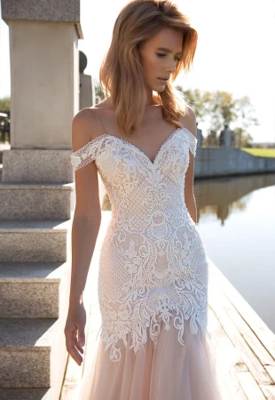 How to choose a wedding dress - tips from Pollardi photo