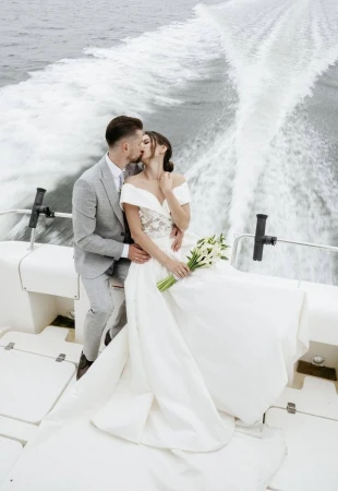How to choose a wedding dress - tips from Pollardi photo