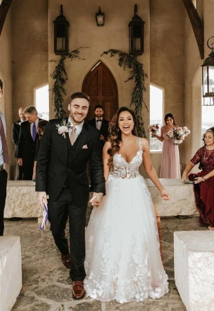 How to choose a wedding dress - tips from Pollardi photo