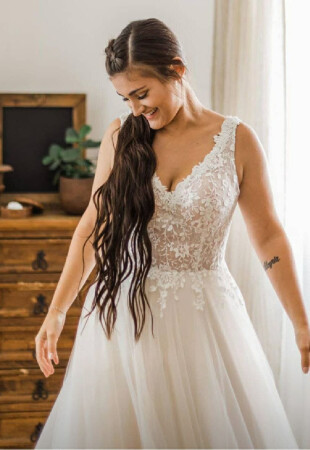 Сustom wedding dresses photo
