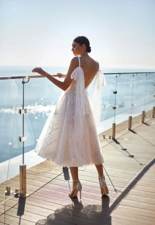 Short wedding dresses: pros and cons Fotog