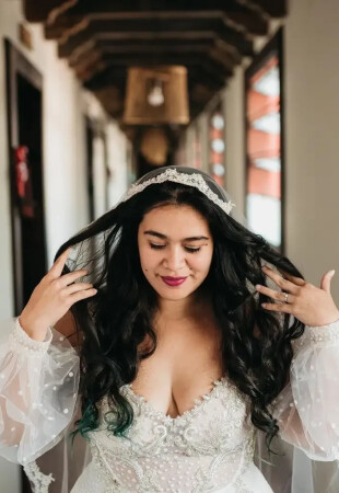 Plus size wedding dresses - it's easy to be beautiful photo