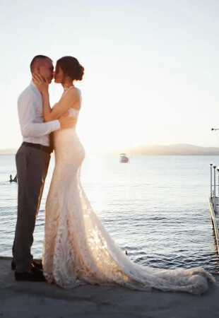 Beach wedding dresses - your perfect summer wedding photo