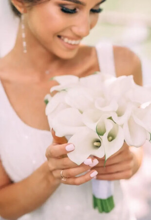 Wedding manicure for the modern bride photo