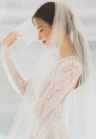 Lace wedding dresses – magic of lace photo
