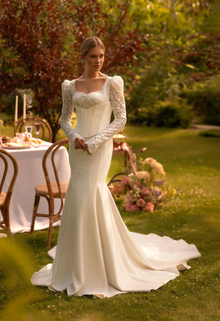 Фотографія Divine UK 2040 - 1