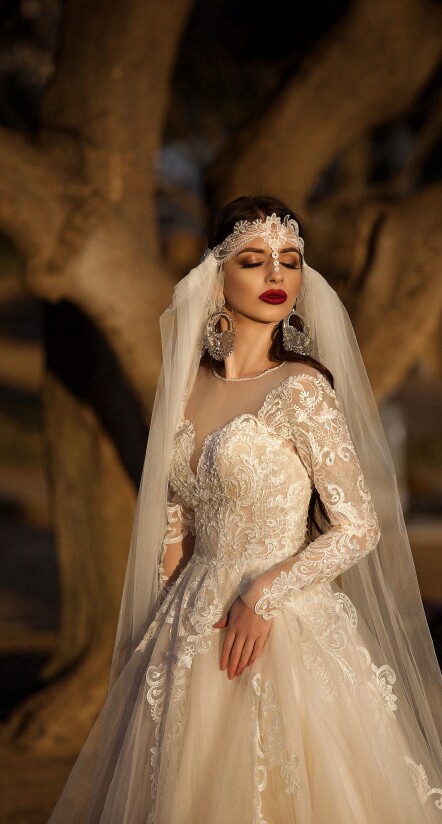 Фото Mercedes RU 372 - 2