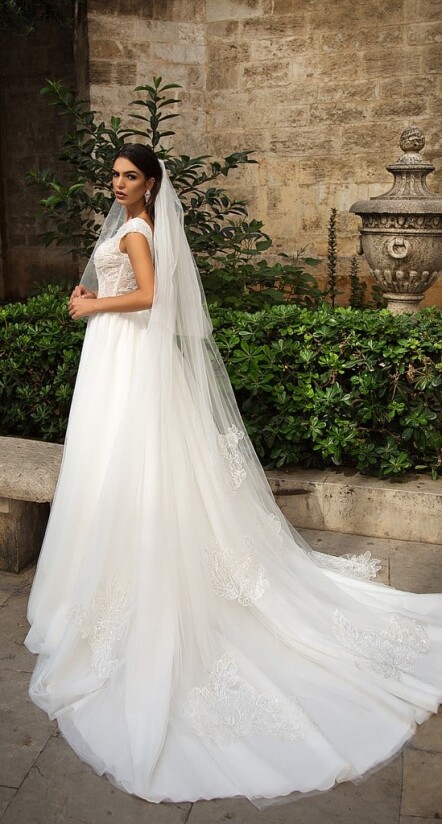 Immagine April IT 377 - 3