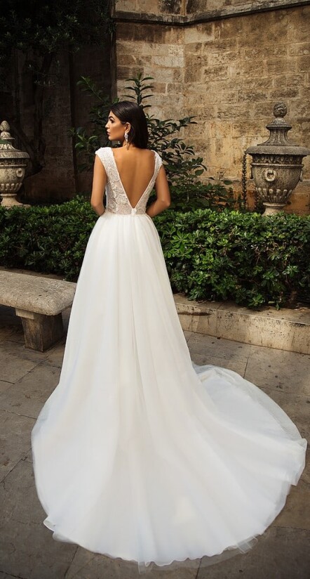 Immagine April IT 377 - 2