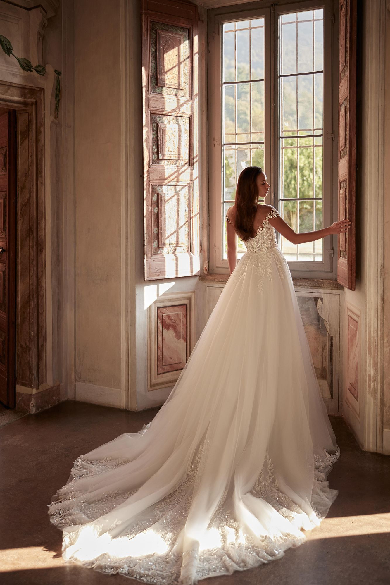 Pollardi “Isadora” - collection “Majestic Allure collection
