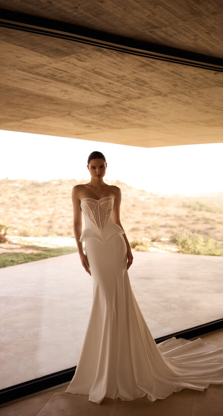 Image Clash (train) FR 2211 - 3